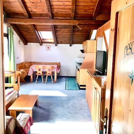 Casa Martini Lägenhet Mezzana  Exteriör bild