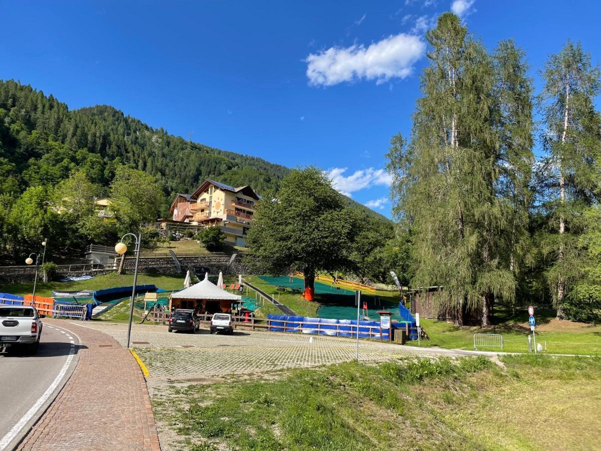 Casa Martini Lägenhet Mezzana  Exteriör bild