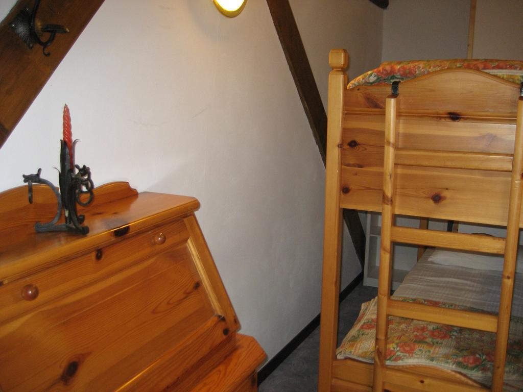 Casa Martini Lägenhet Mezzana  Rum bild