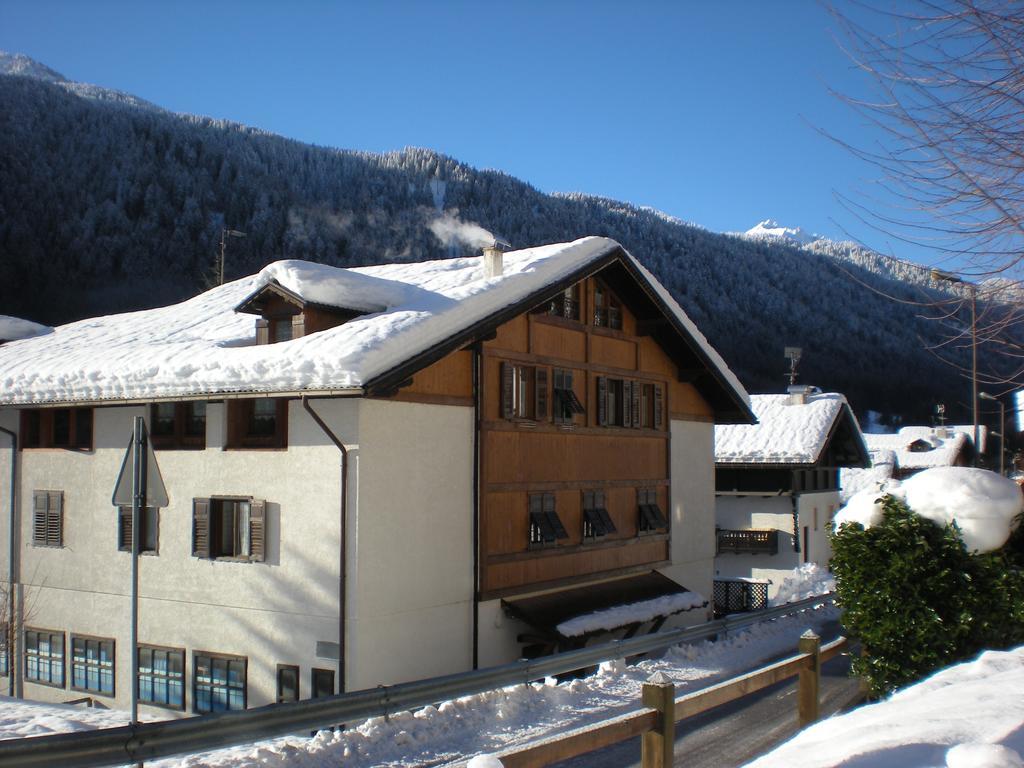 Casa Martini Lägenhet Mezzana  Exteriör bild
