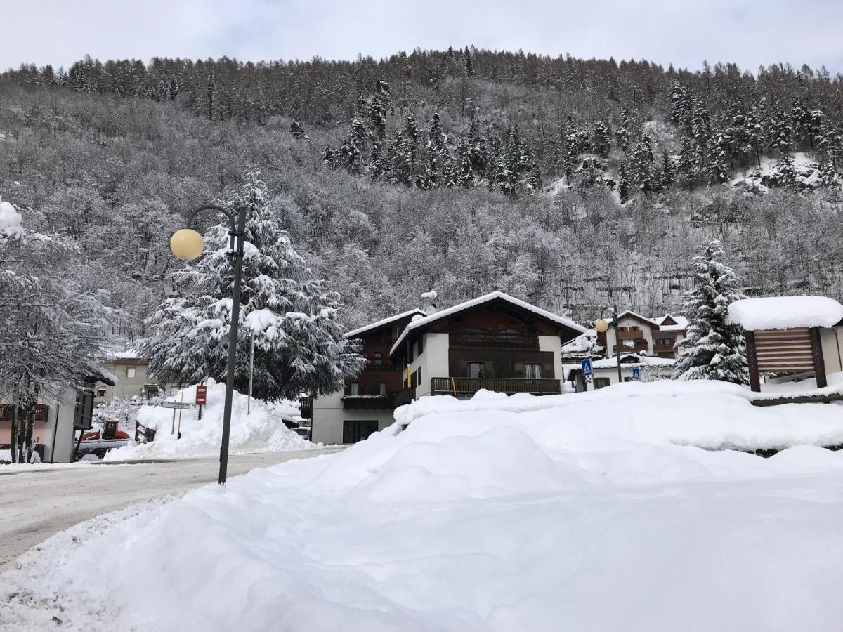 Casa Martini Lägenhet Mezzana  Exteriör bild