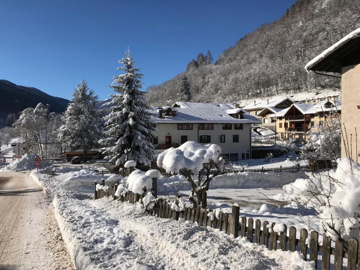 Casa Martini Lägenhet Mezzana  Exteriör bild